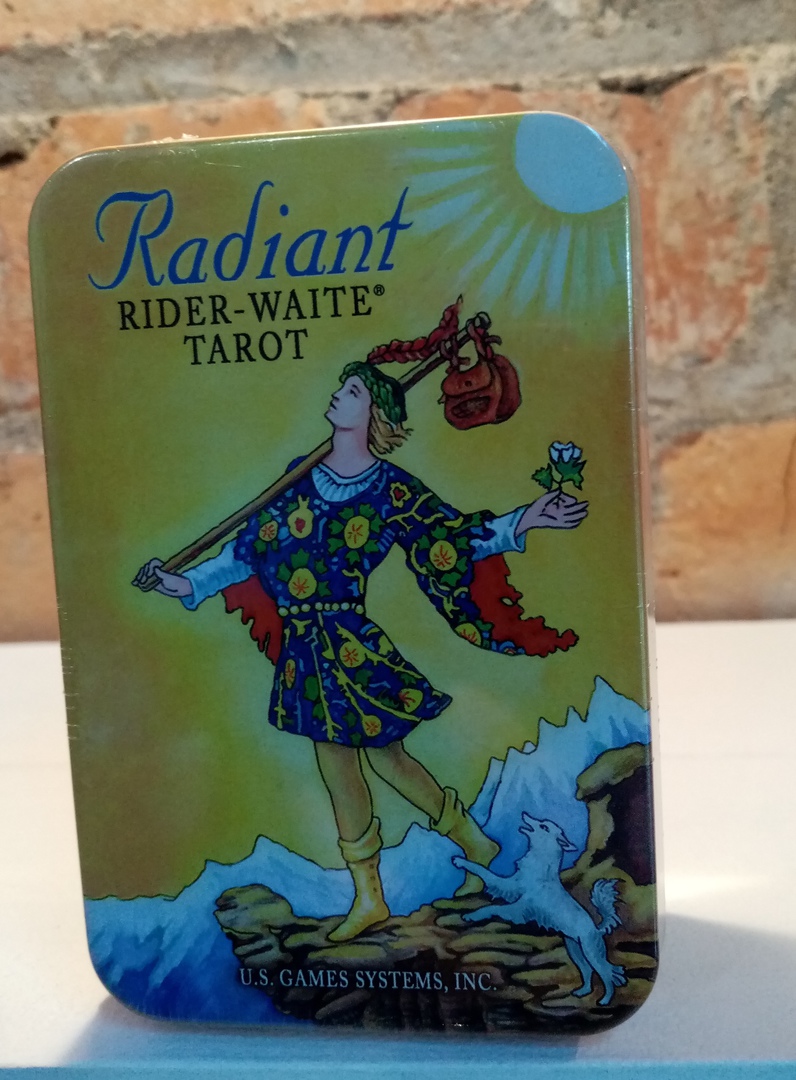 Radiant Rider Waite Tarot (in a tin) image 0
